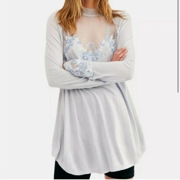 Free People Saheli Glacier Embroidered Floral Top Women’s Small Blue Pastel Boho - Picture 1 of 10